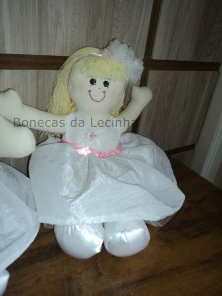 CASAMENTO -BONECA DAMINHA ELIANA